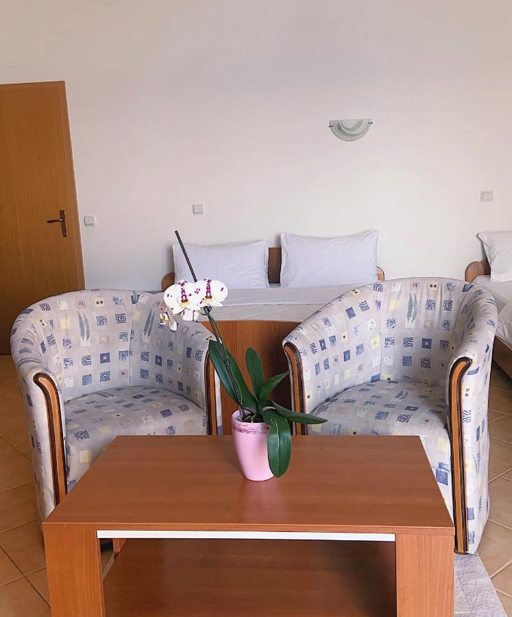Apartments Hollaj Ulcinj Exterior photo