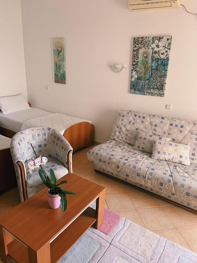 Apartments Hollaj Ulcinj Exterior photo